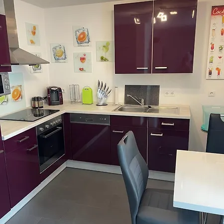 Apartment In Ruhiger Lage In Seenaehe *